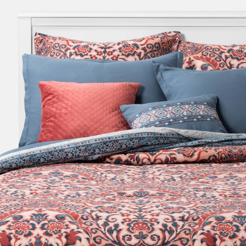 Printed paisley with border - printed,